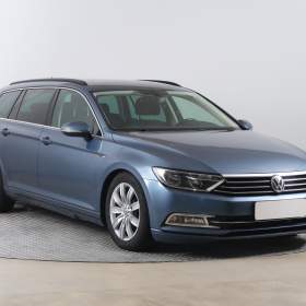 Fotka k inzerátu Volkswagen Passat 2.0 TDI / 19612415