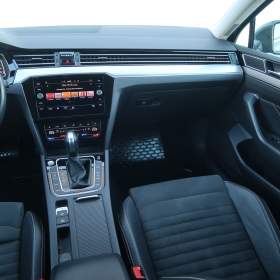 Foto inzerátu Volkswagen Passat 1.5 TSI