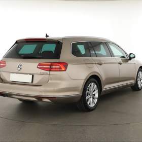 Foto inzerátu Volkswagen Passat 2.0 TDI