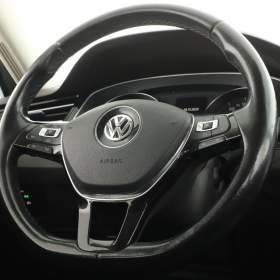 Foto inzerátu Volkswagen Passat 2.0 TDI