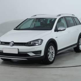 Foto inzerátu Volkswagen Golf 1.6 TDI