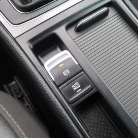 Foto inzerátu Volkswagen Golf 1.6 TDI