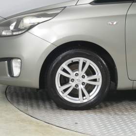 Foto inzerátu Kia Carens 1.6 GDI