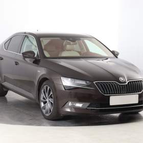 Fotka k inzerátu Škoda Superb 2.0 TDI / 19608237