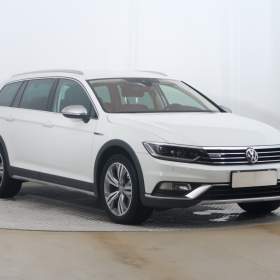 Fotka k inzerátu Volkswagen Passat 2.0 BiTDI / 19532525