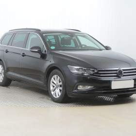 Fotka k inzerátu Volkswagen Passat 2.0 TDI / 19532525