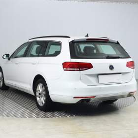 Foto inzerátu Volkswagen Passat 2.0 TDI