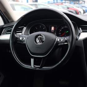 Foto inzerátu Volkswagen Passat 2.0 TDI