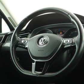Foto inzerátu Volkswagen Passat 2.0 TDI
