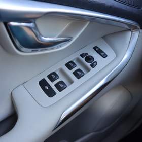 Foto inzerátu Volvo V40 1.5 T2