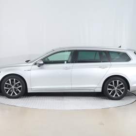 Foto inzerátu Volkswagen Passat 2.0 TDI