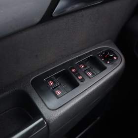 Foto inzerátu Volkswagen Sharan 2.0 TDI