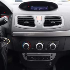 Foto inzerátu Renault Fluence 1.6 16V