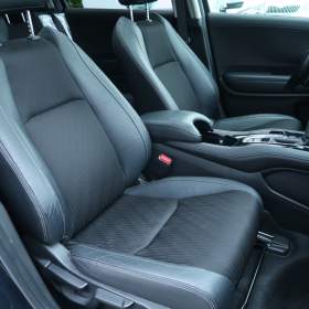 Foto inzerátu Honda HR-V 1.5 i-VTEC