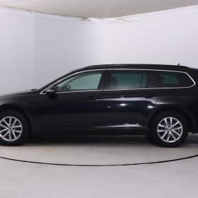 Foto inzerátu Volkswagen Passat 2.0 TDI