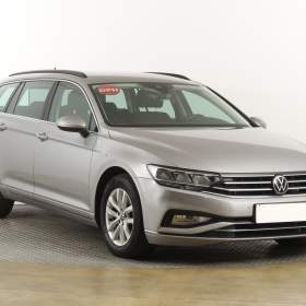 Volkswagen Passat 2.0 TDI / 19661800
