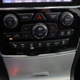 Foto inzerátu Jeep Grand Cherokee 3.0 CRD