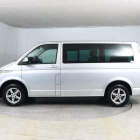 Foto inzerátu Volkswagen Caravelle 2.0 TDI