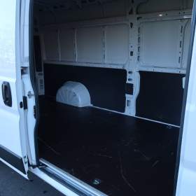 Foto inzerátu Citroën Jumper 2.2 BlueHDi