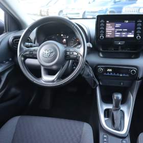 Foto inzerátu Toyota Yaris 1.5 VVT-i Hybrid