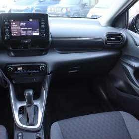 Foto inzerátu Toyota Yaris 1.5 VVT-i Hybrid