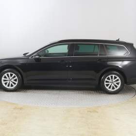 Foto inzerátu Volkswagen Passat 2.0 TDI