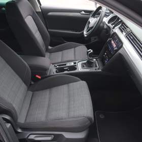 Foto inzerátu Volkswagen Passat 2.0 TDI