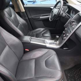 Foto inzerátu Volvo XC60 D5