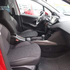 Foto inzerátu Peugeot 2008 1.2 PureTech