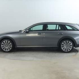 Foto inzerátu Mercedes-Benz Třídy E E 220 d 4MATIC