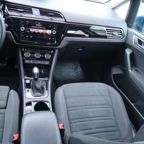 Foto inzerátu Volkswagen Touran 1.5 TSI