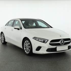 Mercedes- Benz Třídy A A 220 / 19662396