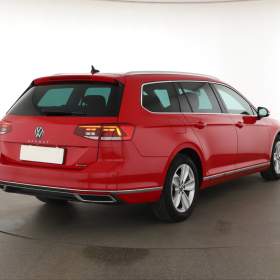 Foto inzerátu Volkswagen Passat 2.0 TDI