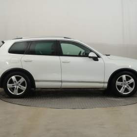 Foto inzerátu Volkswagen Touareg 3.0 TDI