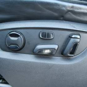 Foto inzerátu Volkswagen Touareg 3.0 TDI