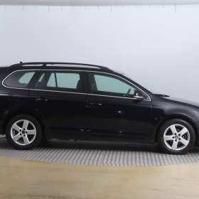 Foto inzerátu Volkswagen Golf 1.6 TDI