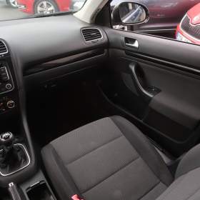 Foto inzerátu Volkswagen Golf 1.6 TDI