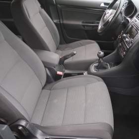 Foto inzerátu Volkswagen Golf 1.6 TDI