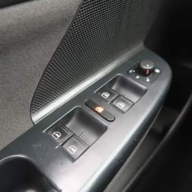 Foto inzerátu Volkswagen Golf 1.6 TDI