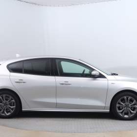 Foto inzerátu Ford Focus 1.0 MHEV