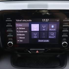 Foto inzerátu Toyota Yaris 1.5 VVT-i Hybrid