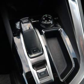 Foto inzerátu Peugeot 3008 1.2 PureTech