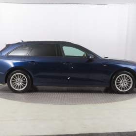 Foto inzerátu Audi A4 30 TDI