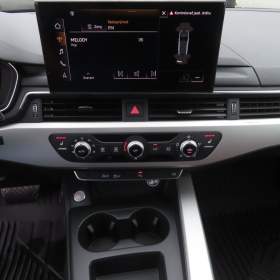 Foto inzerátu Audi A4 30 TDI