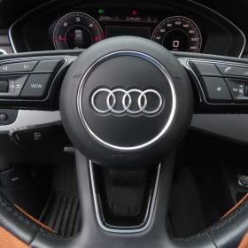 Foto inzerátu Audi A4 30 TDI