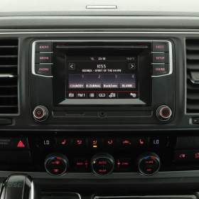 Foto inzerátu Volkswagen Multivan 2.0 TDI