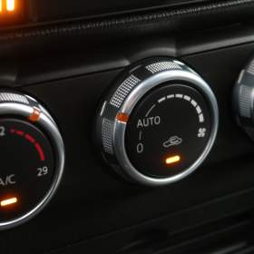 Foto inzerátu Mazda 2 1.5 16V