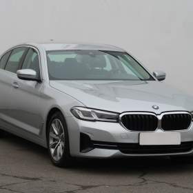 BMW Řada 5 530d xDrive / 19664631