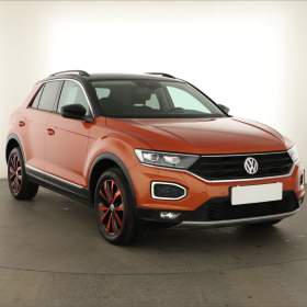 Foto inzerátu Volkswagen T-Roc 1.5 TSI
