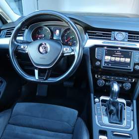 Foto inzerátu Volkswagen Passat 2.0 TDI